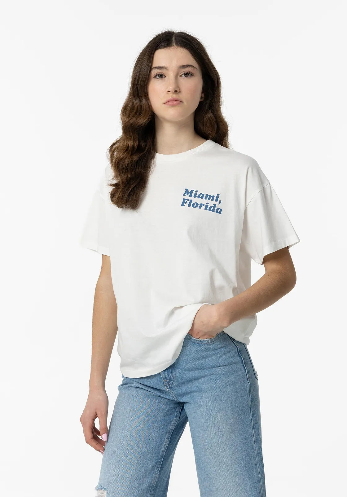 Camiseta manga corta con estampado.