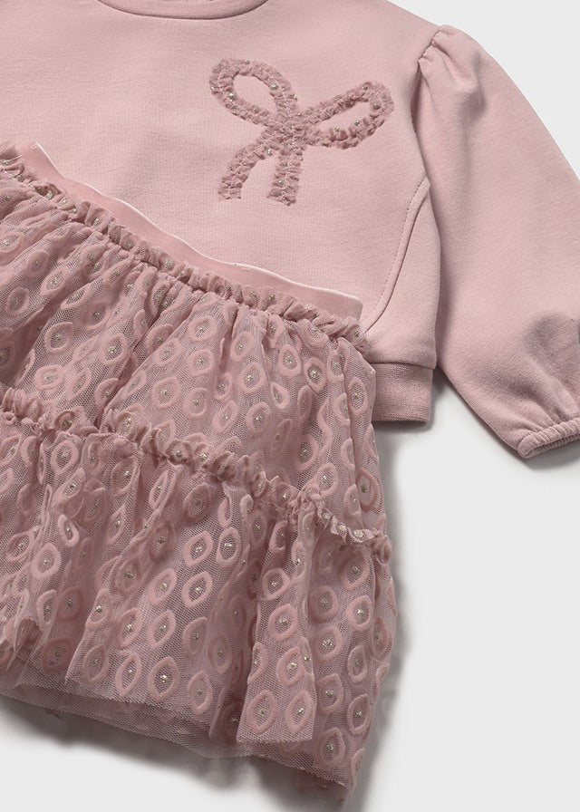Conjunto sudadera y falda