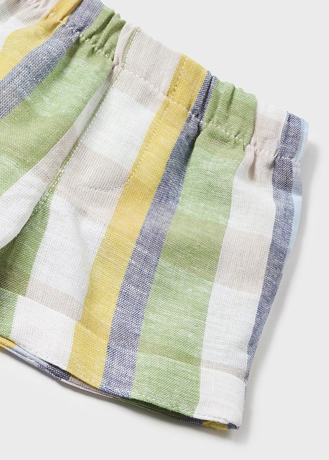 Conjunto pantalón corto y camiseta