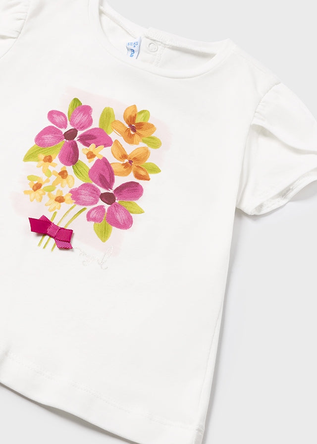Conjunto camiseta y bermuda.