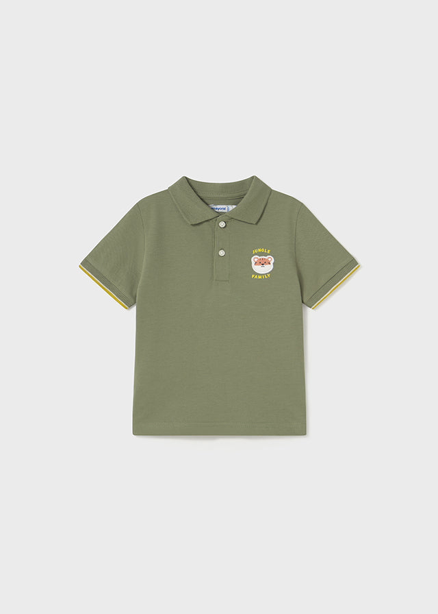 Polo verde con cuello