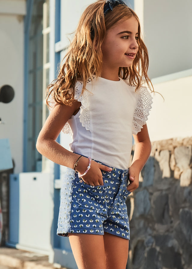 Pantalón corto estampado.