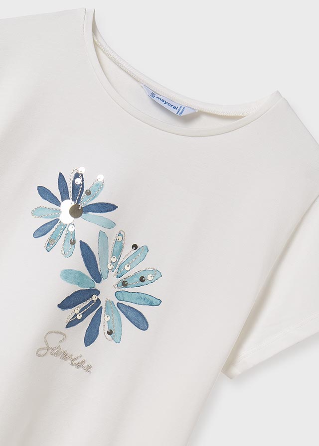 Camiseta bordado en celeste
