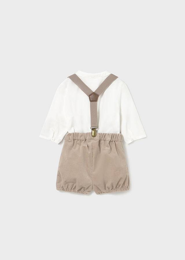 Conjunto peto y camisa