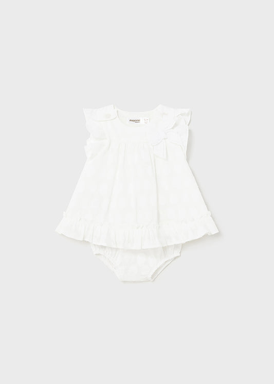 Vestido con braguita.