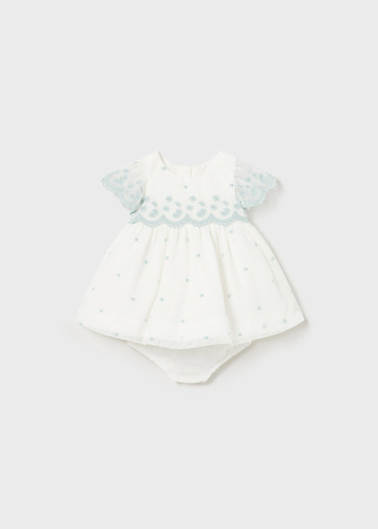 Vestido de tul bordado