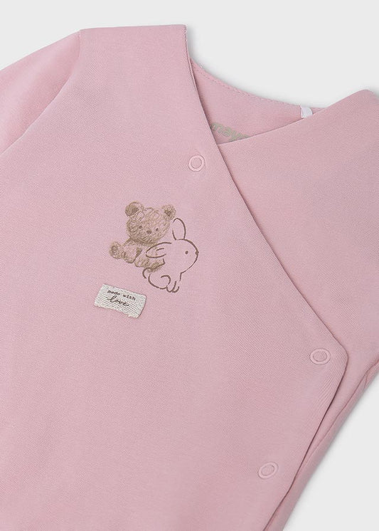 Set de regalo de pijama recién nacido color rosa.